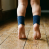 is tiptoeing a sign of autism